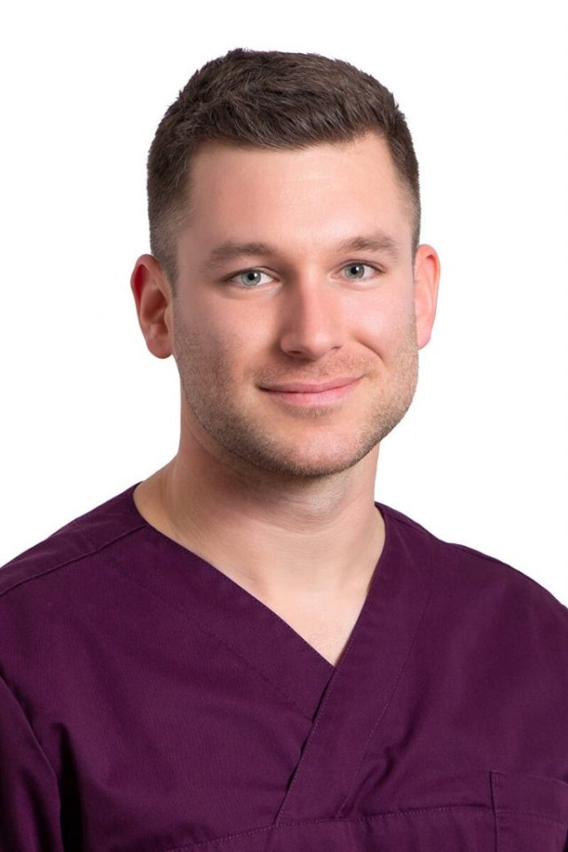 Dr. Bence Toma
