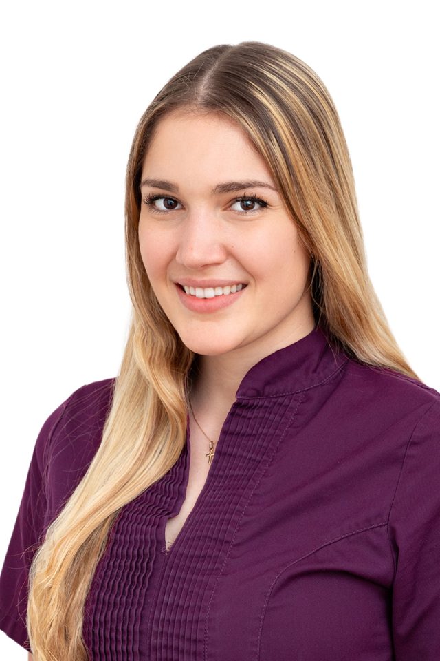 Dr. Petra Bucsi